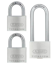 Naložite sliko v pregledovalnik galerije, 727TI/40 + HB63 Triples tri obešanke na isti ključ
